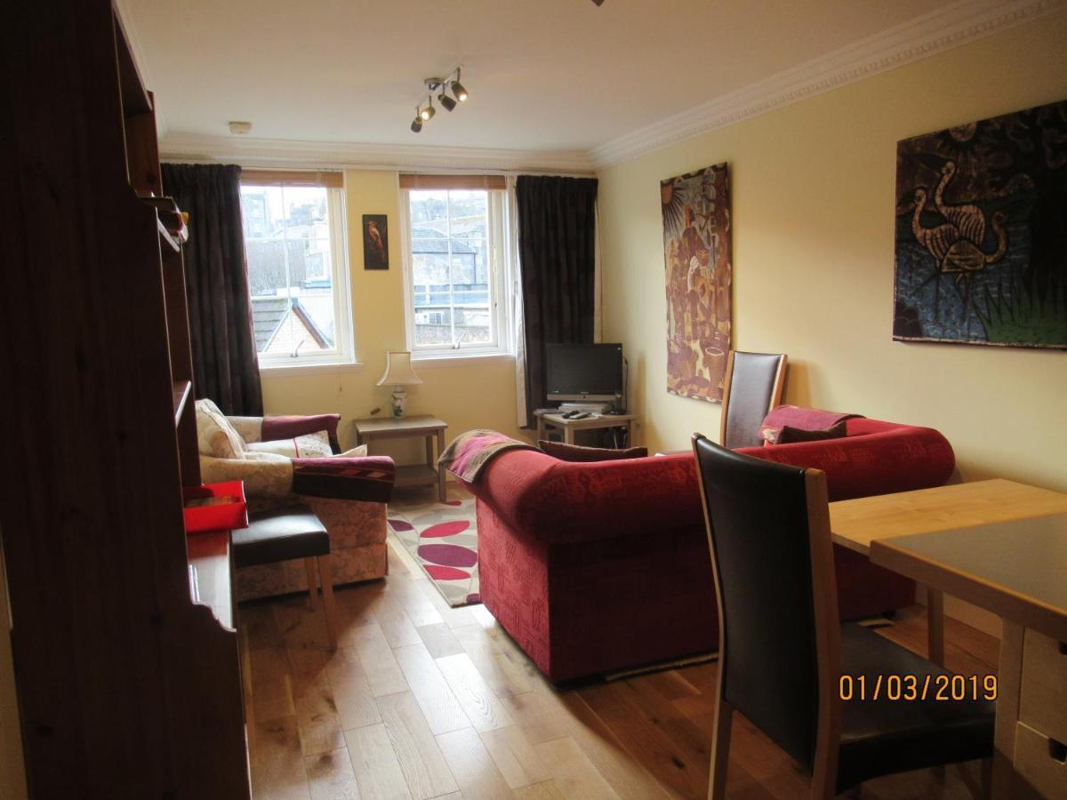 Pamela'S Apartment Edinburgh Exterior photo